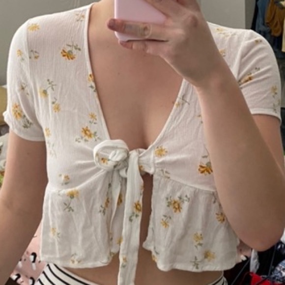 PacSun Tops - pacsun tie up front top